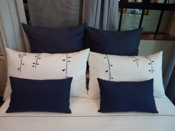 Bed - Weeping Willow pillow, Feston Duvet, Blue linen cushions